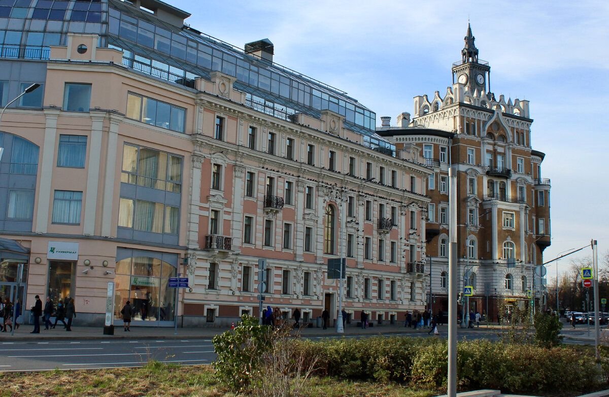 Тургеневская. Тургеневская площадь Москва. Сретенский бульвар 4. Доходный дом первого российского страхового общества (Москва). Здания страхового общества «Россия».