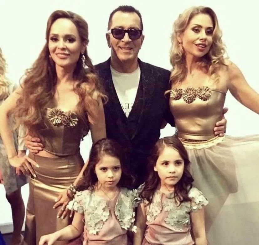 Семья буйнова. Семья буйнова. Буйнов с женой. Первая жена буйнова любовь. Семья буйнова.