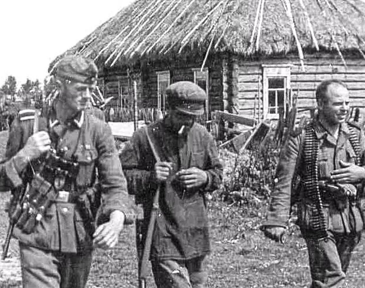 хиви габалки. бывшие полицаи. бывшие полицаи. 1942 белоруссия полицаи. полицай в великую отечественную войну.