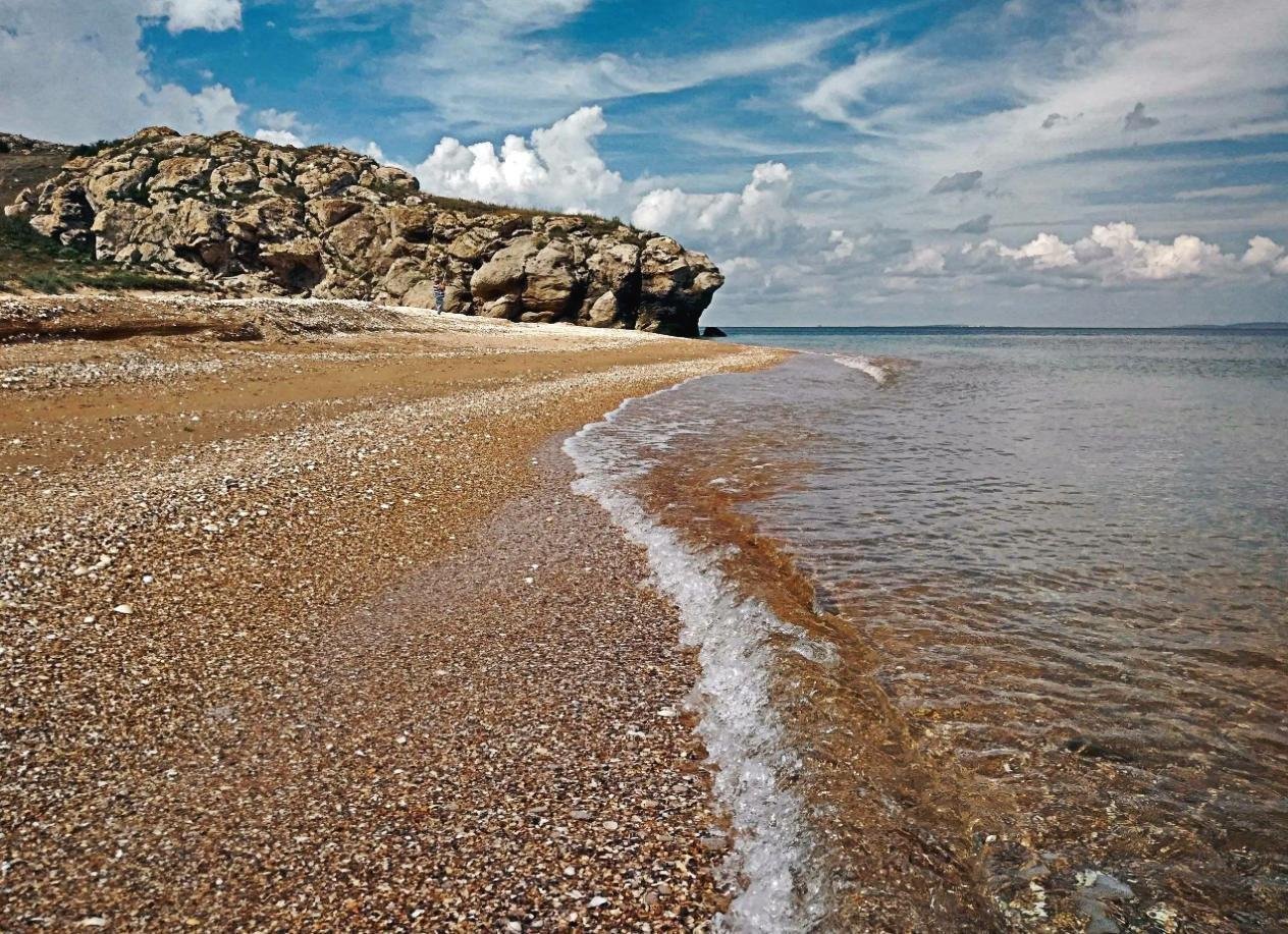 Там есть море. Щелкино Азовское море. Генеральские пляжи Азовское море. Щелкино Генеральские пляжи. Азовское море Азов.