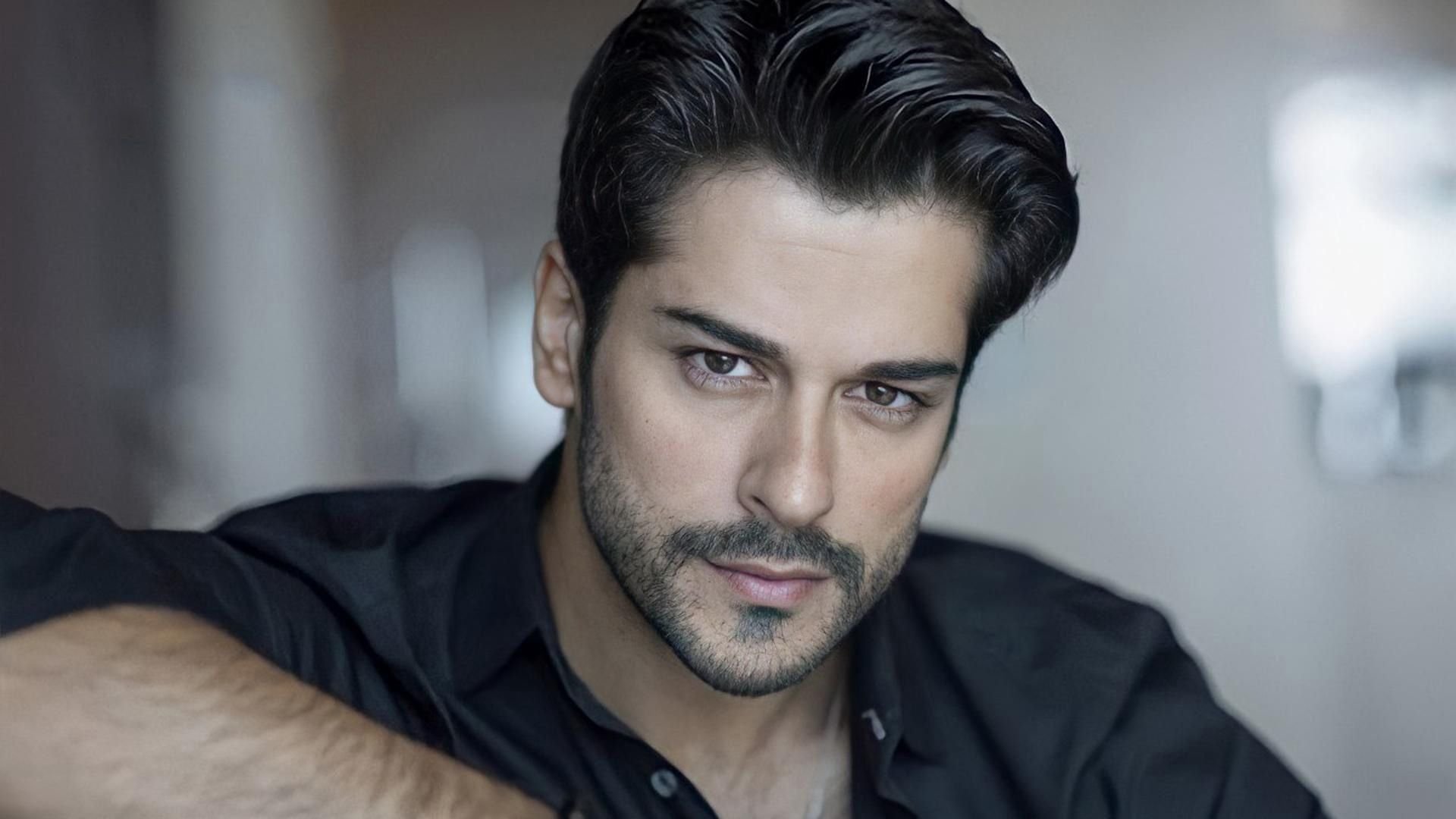 Турецкие актеры самые красивые мужчины фото и фамилии