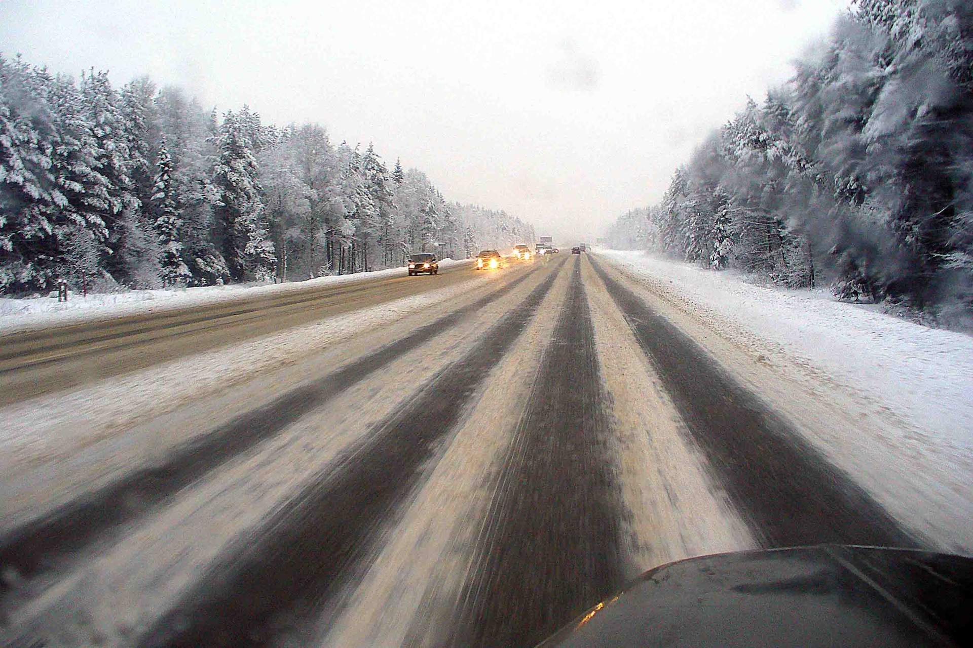 Зимняя дорога москва