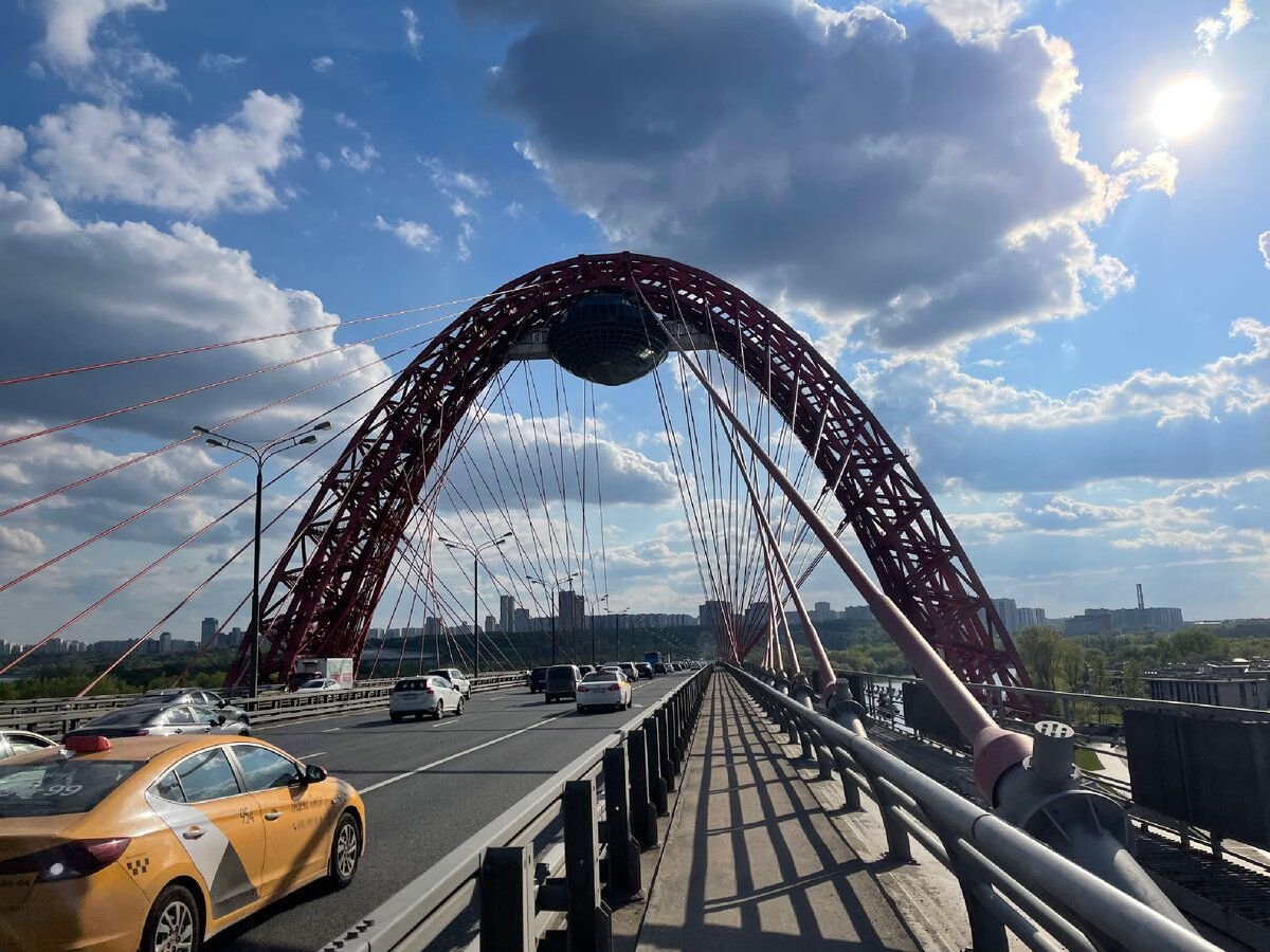 ресторан над мостом в москве