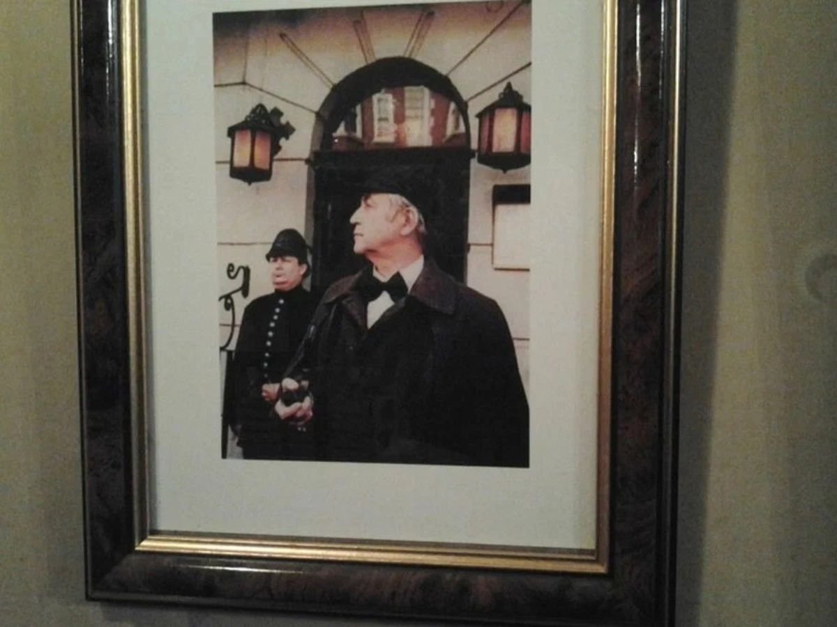Портрет Ливанова в музее Шерлока Холмса в Лондоне