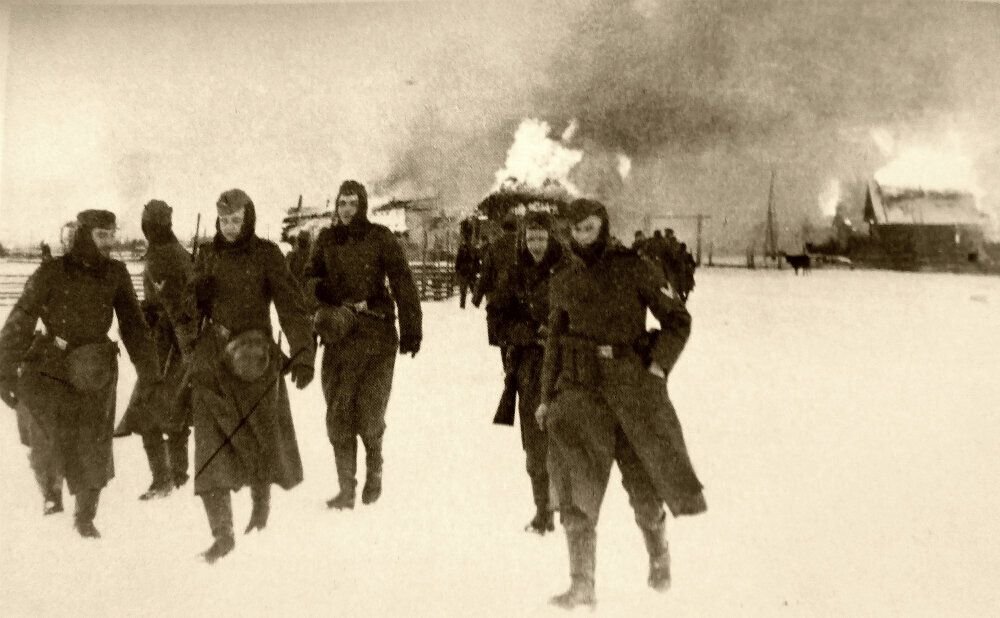 Немецкие войска под москвой. Наступление немцев под Москвой 1941. Немцы под Москвой ноябрь 1941. Немцы под Москвой 1941 зима. Битва в Подмосковье 1941-1942.