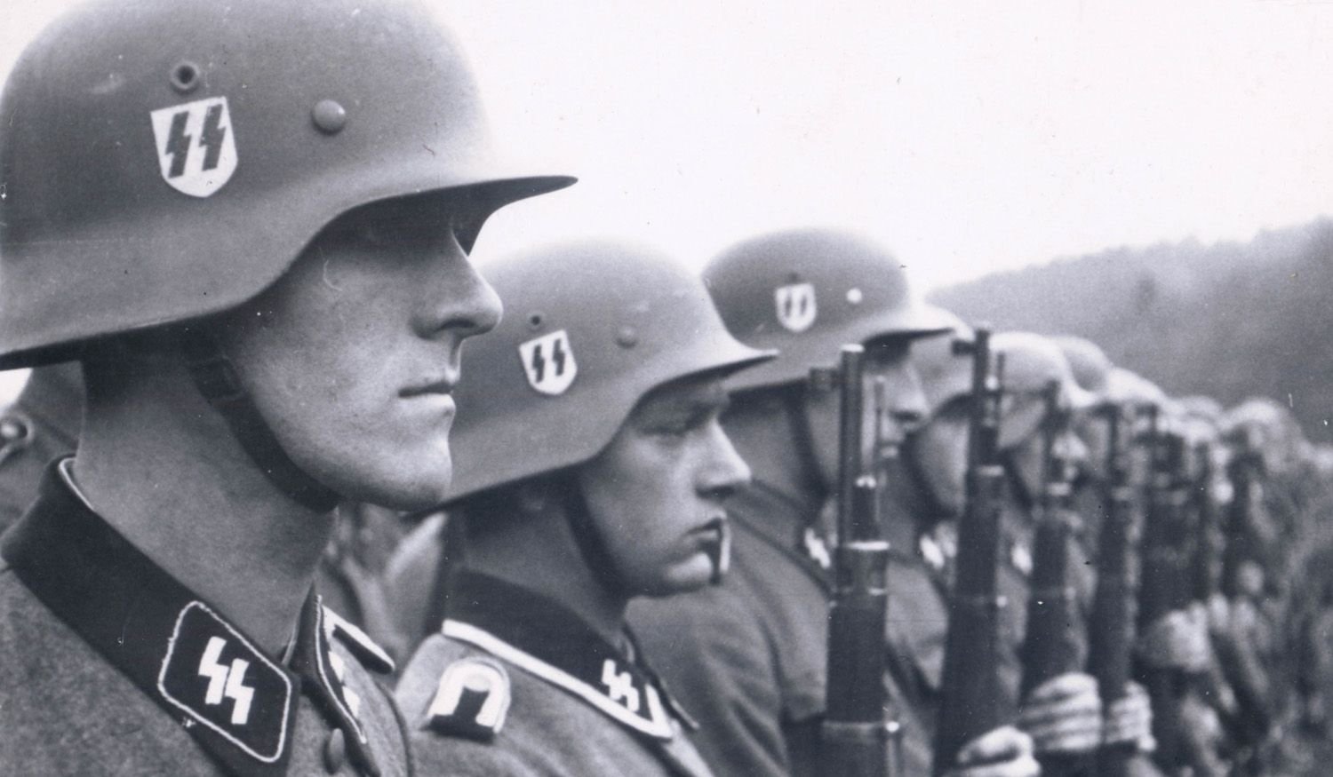 Солдаты Waffen SS