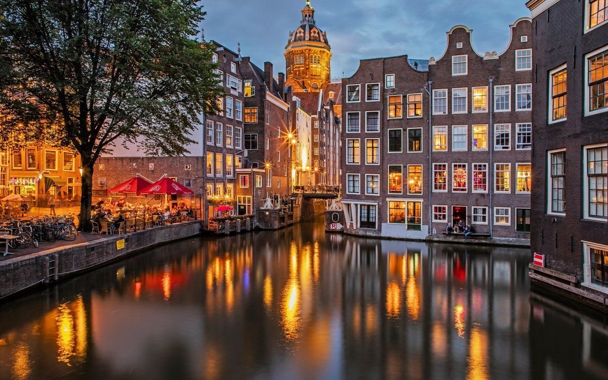 Голландия набережная Амстердам
