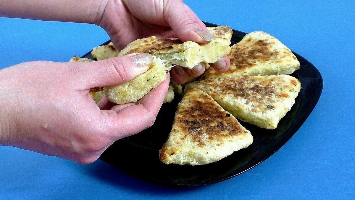 Сырно творожные лепешки