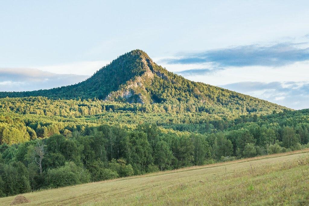 Урал тау. Гора Арвякрязь Белорецк. Башкирия гора Арвакрязь. Гора рязь Белорецкий район. Арвяк гора Белорецк.