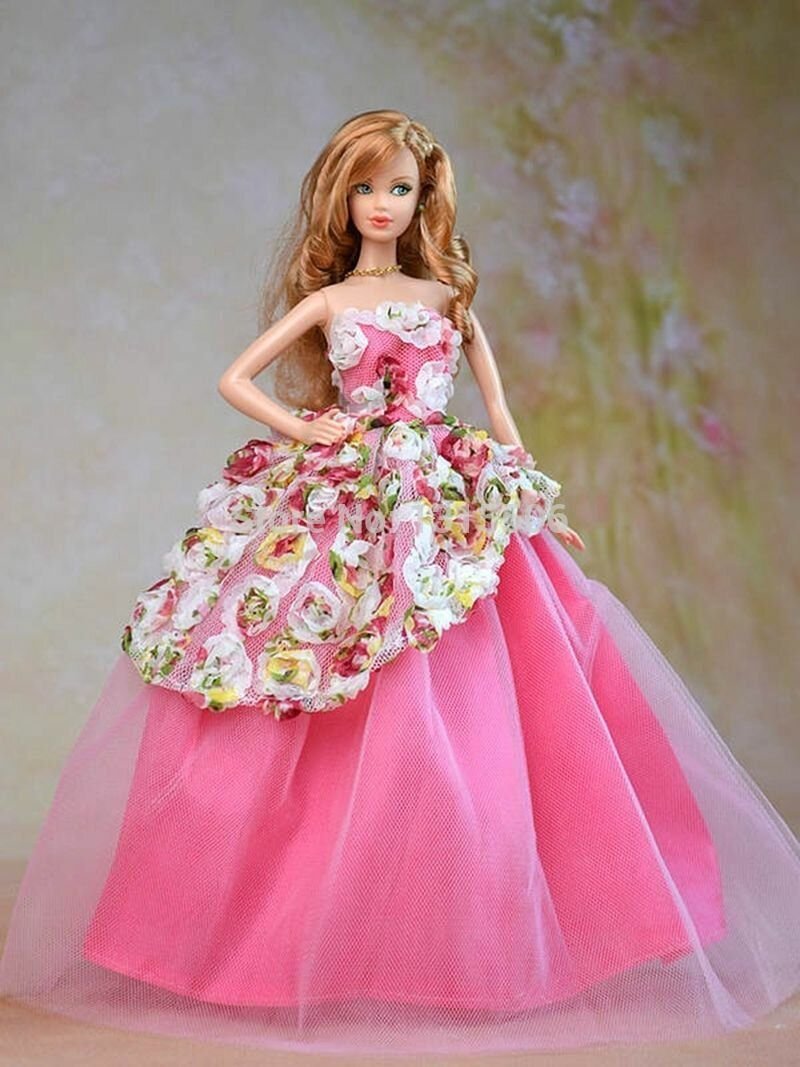 Куклы барби в красивых платьях