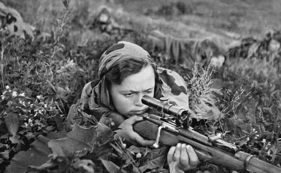 Фото девушка и солдат вов