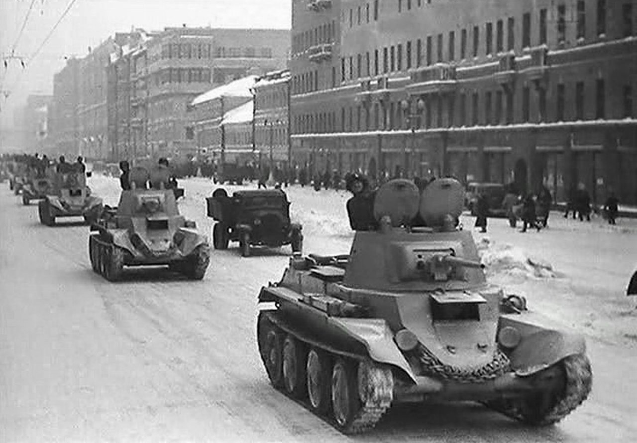 Разгром немецких войск под москвой 1942. Разгром немецких войск под Москвой фильм 1942 кадры. Разгром немецких войск под Москвой. Разгром немецко-фашистских войск под Москвой фильм. Битва за Москву фильм 1942.