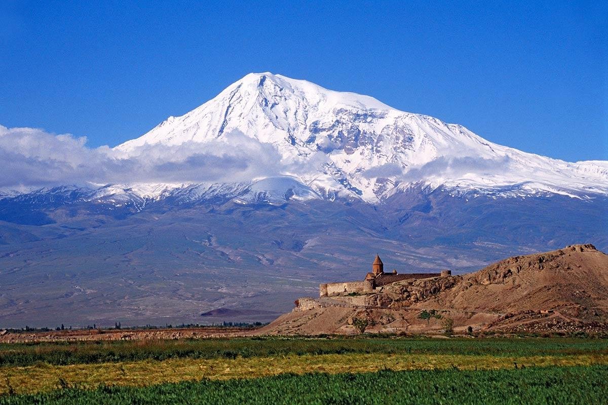 Гора арарат в какой стране находится википедия