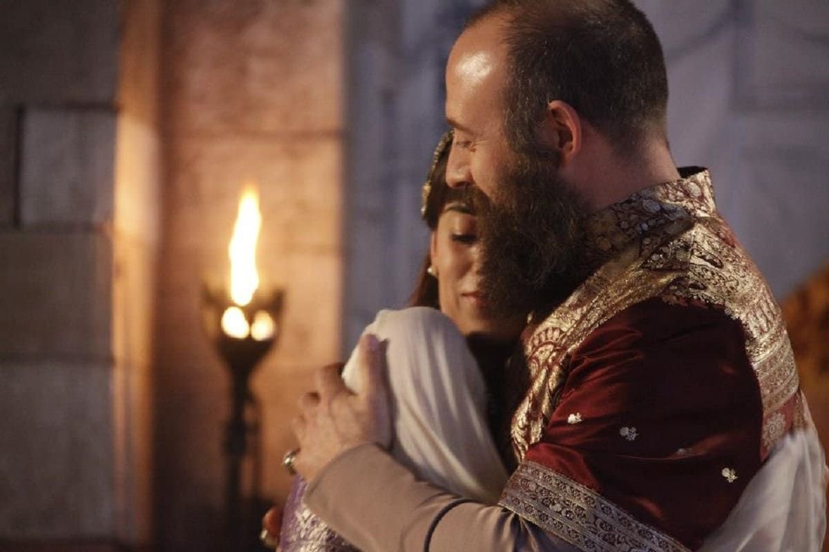 фирузе султан и султан сулейман. любил ли сулейман фирузе. фирузе султан султан. хальвет сулеймана и фирузе. хюррем и фирузе.