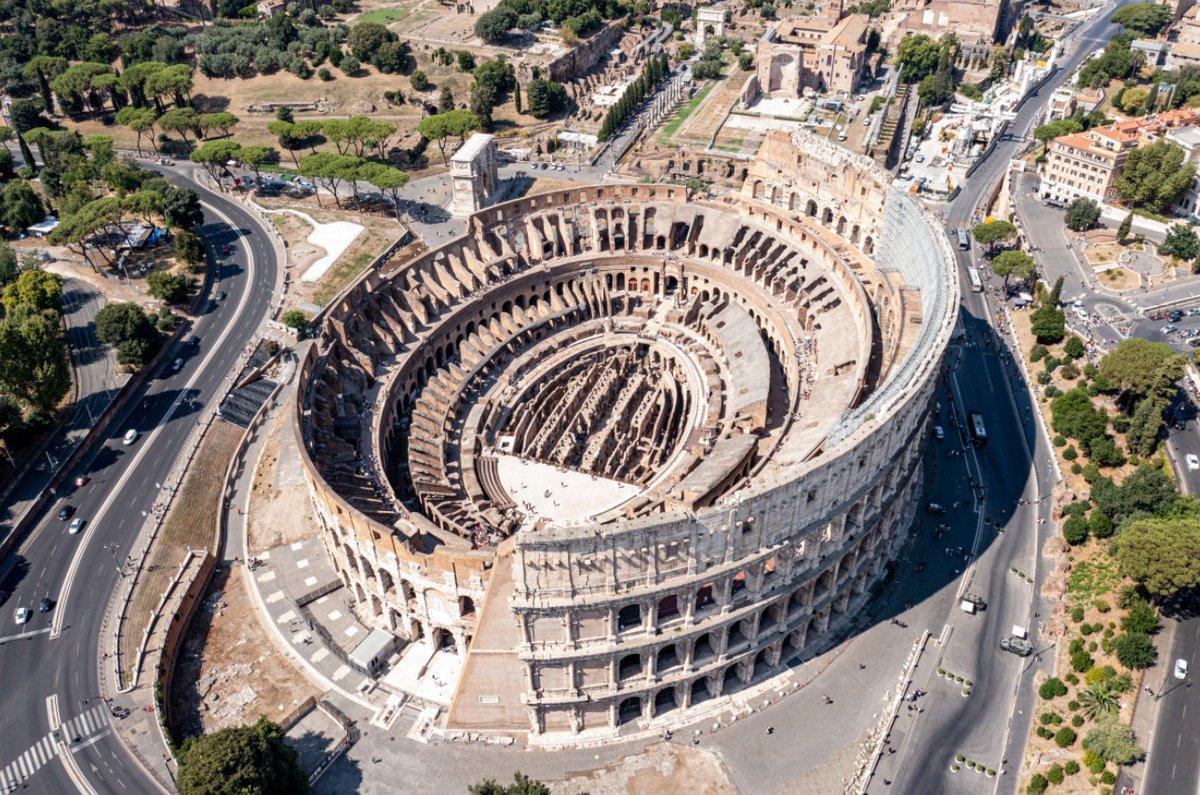 Амфитеатр вид. Coliseum 2021. Crimson Colosseum, 2021.