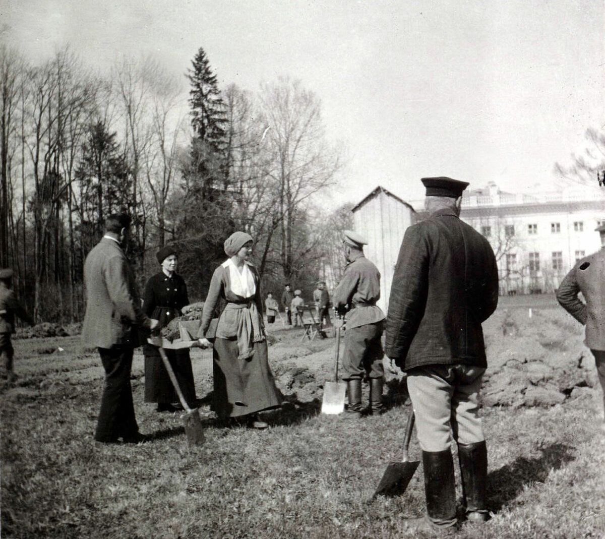 Император Николай II под арестом Царское село 1917