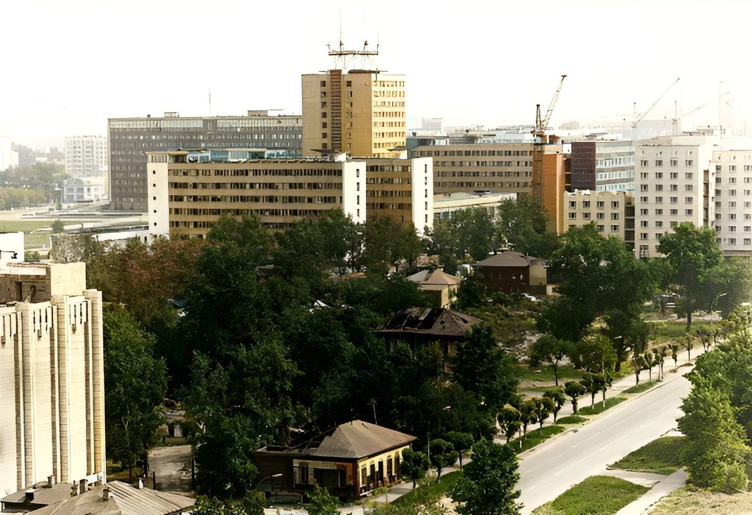 1989 год пермь. Ул Большевистская Пермь. Эспланада Пермь в СССР. Пермь 70 е годы. Эспланада Пермь 1970.