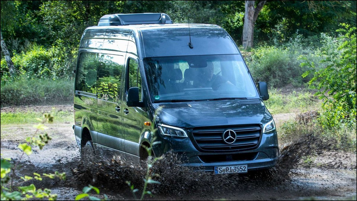 Mercedes Benz Sprinter 2015 vs Mercedes
