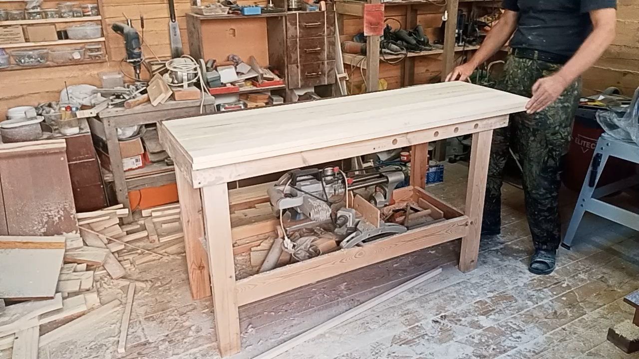 Как распилить и подогнать в один размер мебельные щиты ручной ...