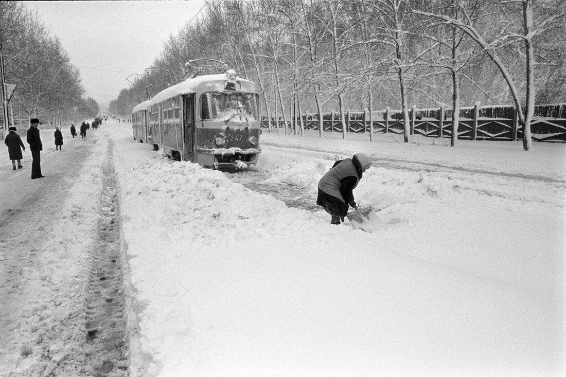 Зима ссср. Свердловск 80-е. Снегопад Свердловск май 1984. Май 1984 Екатеринбург. 2 Мая 1984 Свердловск.