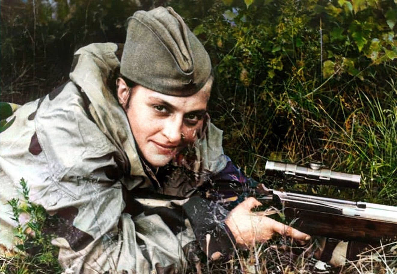Снайпер советского союза женщина. Снайпер любила пальвиченко.