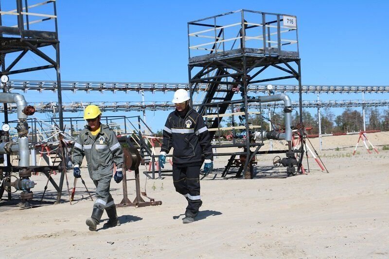 невада сша золотой рудник. крупные месторождения нефти в россии расположены. добыча янтаря в калининграде. крупнейшие нефтяные месторождения россии на карте. добыча янтаря в калининграде месторождение.