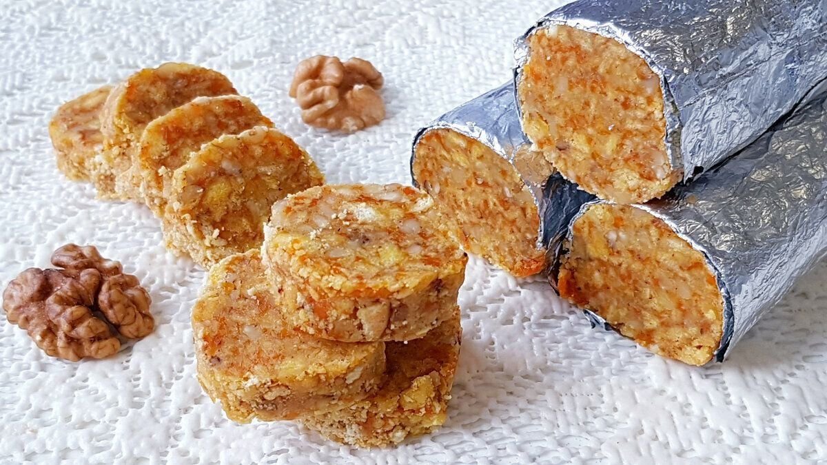 Колбаски из печенья и мармелада