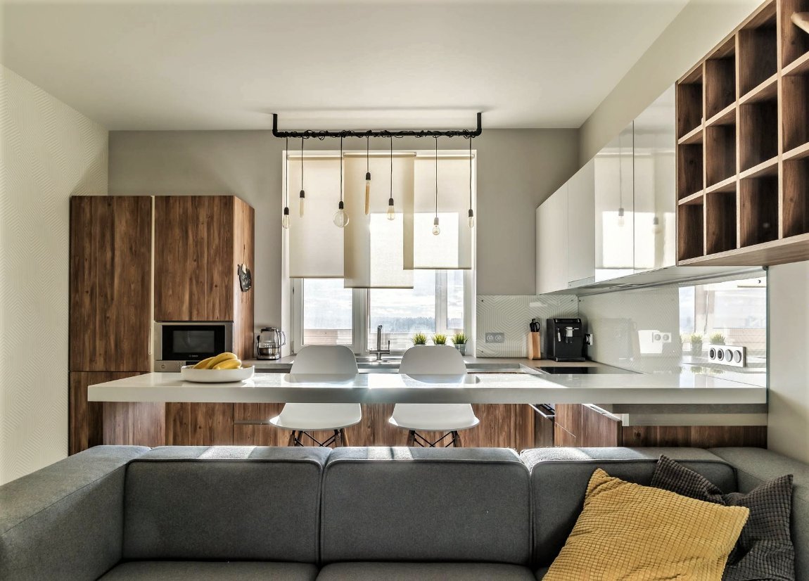 кухня гостиная с угловым окном дизайн