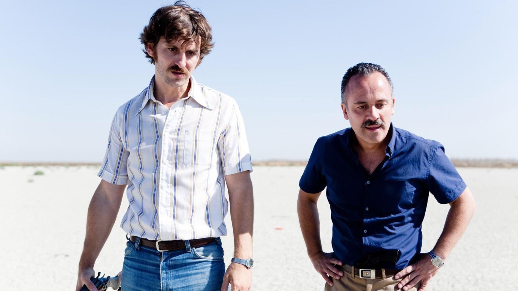 фильм испанский на острове. психологические триллеры. смысл фильма миниатюрный остров. маленький остров 2014 фильм. Mini в фильмах.