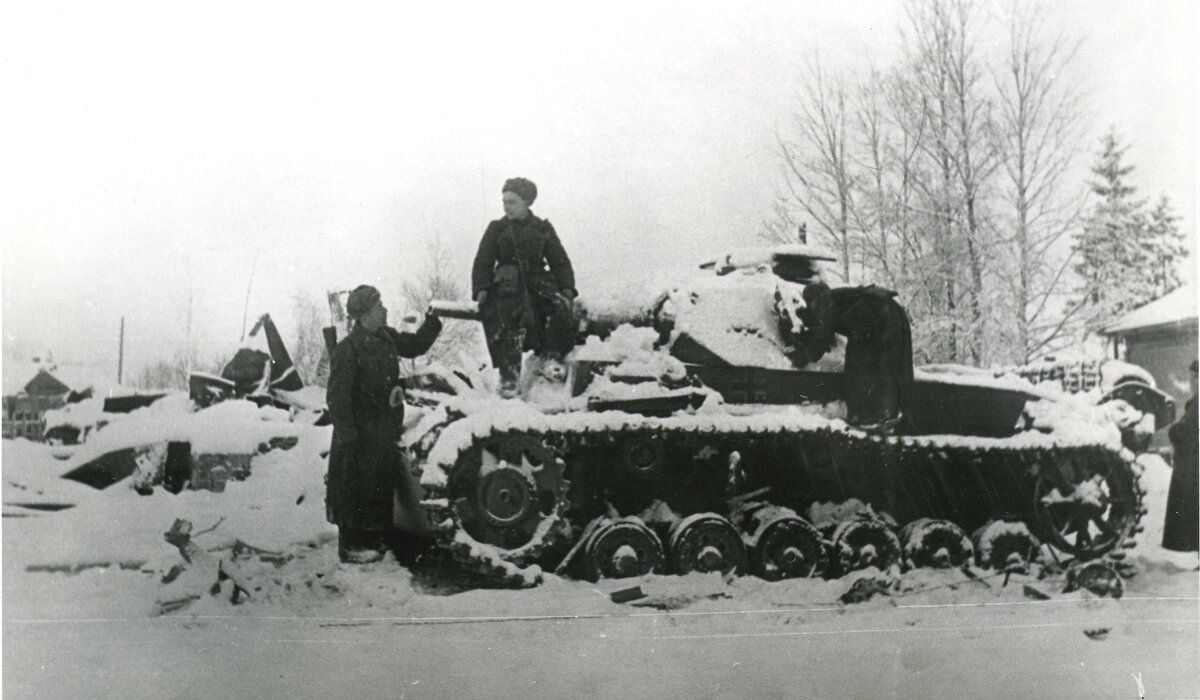 Немецкие войска под москвой. Немецкие танки под Москвой 1941. Танки РККА В битве под Москвой. Немецкие танки у Москвы 1941. Битва за Москву танки вермахта.