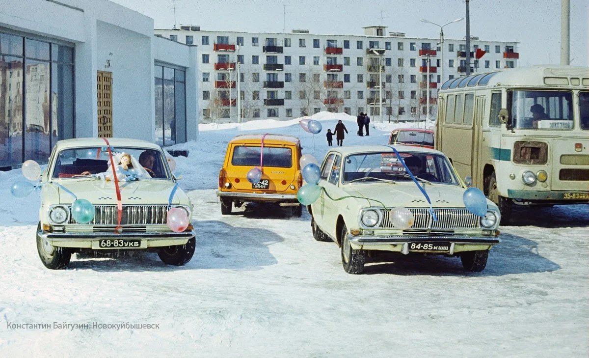 Автомобиль советских времен