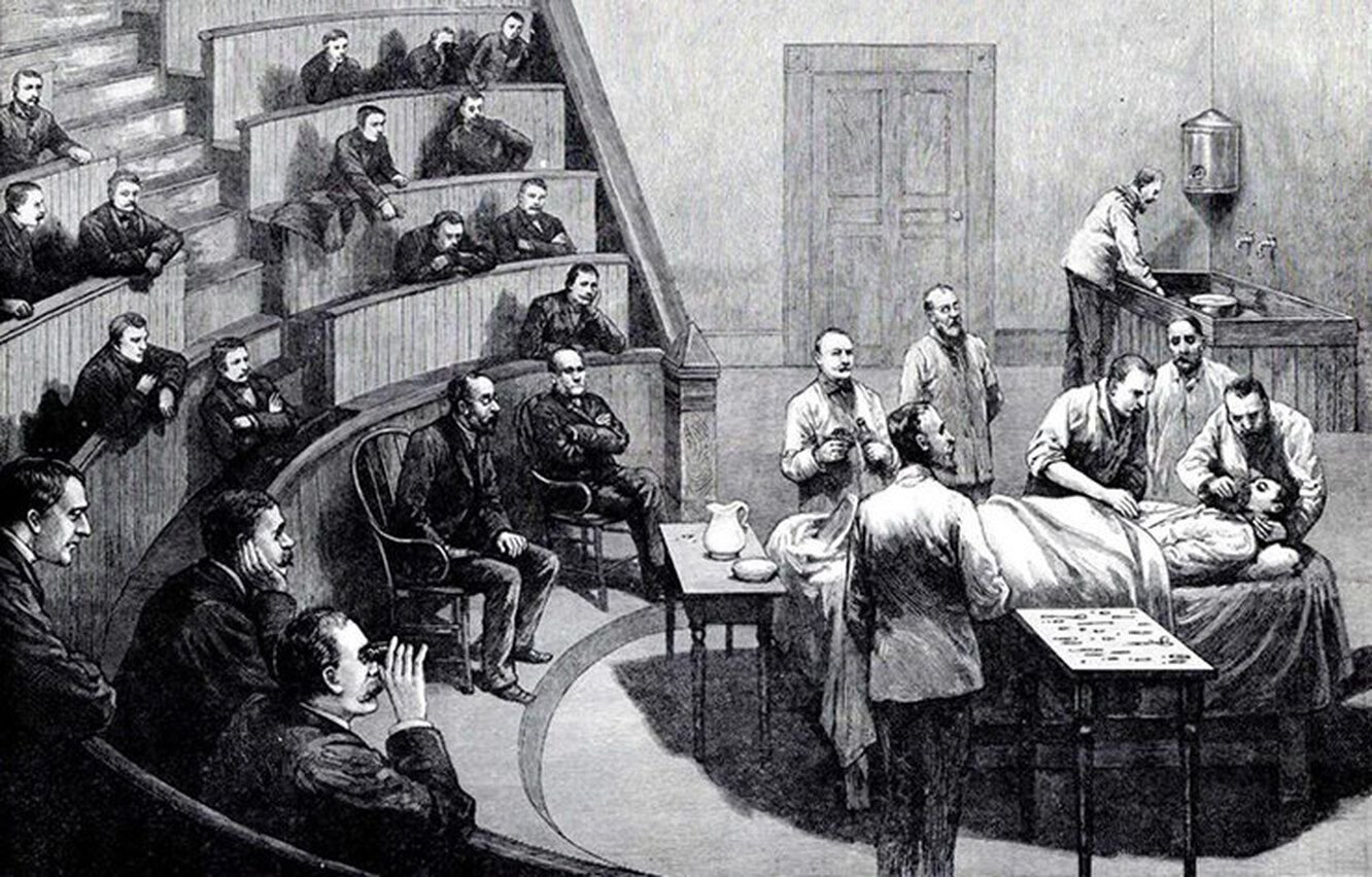 Первые врачи в истории