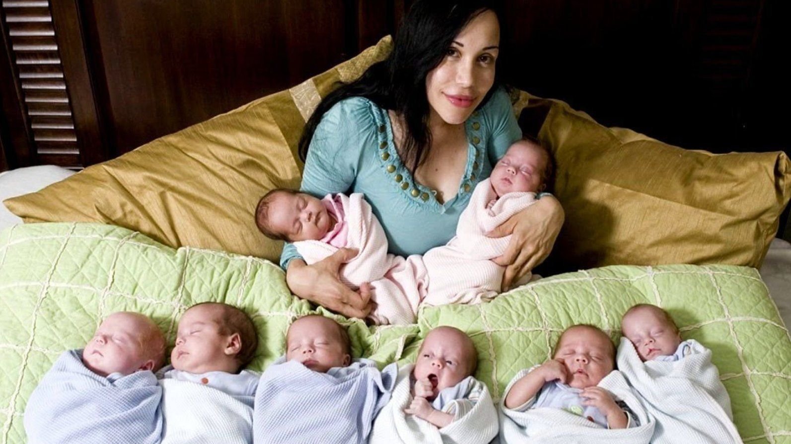 В роду есть близнецы. Nadya Suleman octuplets.