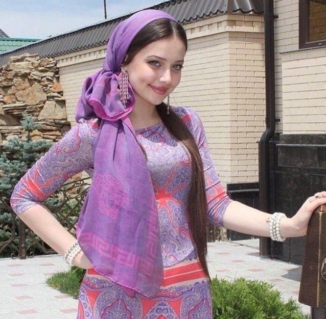 Кавказские женщины в платках