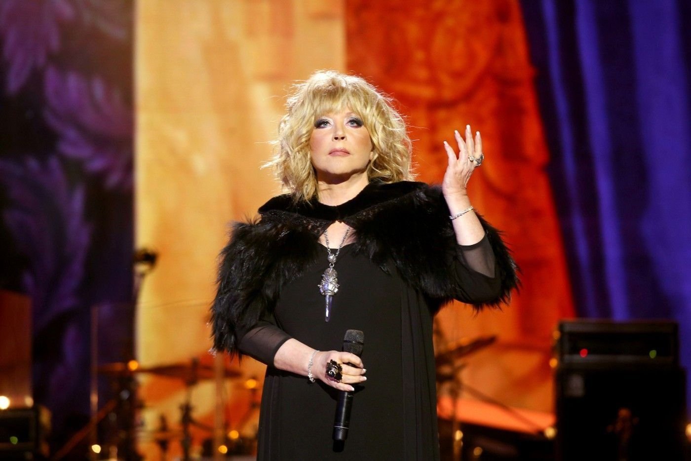 Выступление пугачева. Выступление пугачева. Выступление пугачева. Концерт аллы пугачевой. Выступление пугачева.