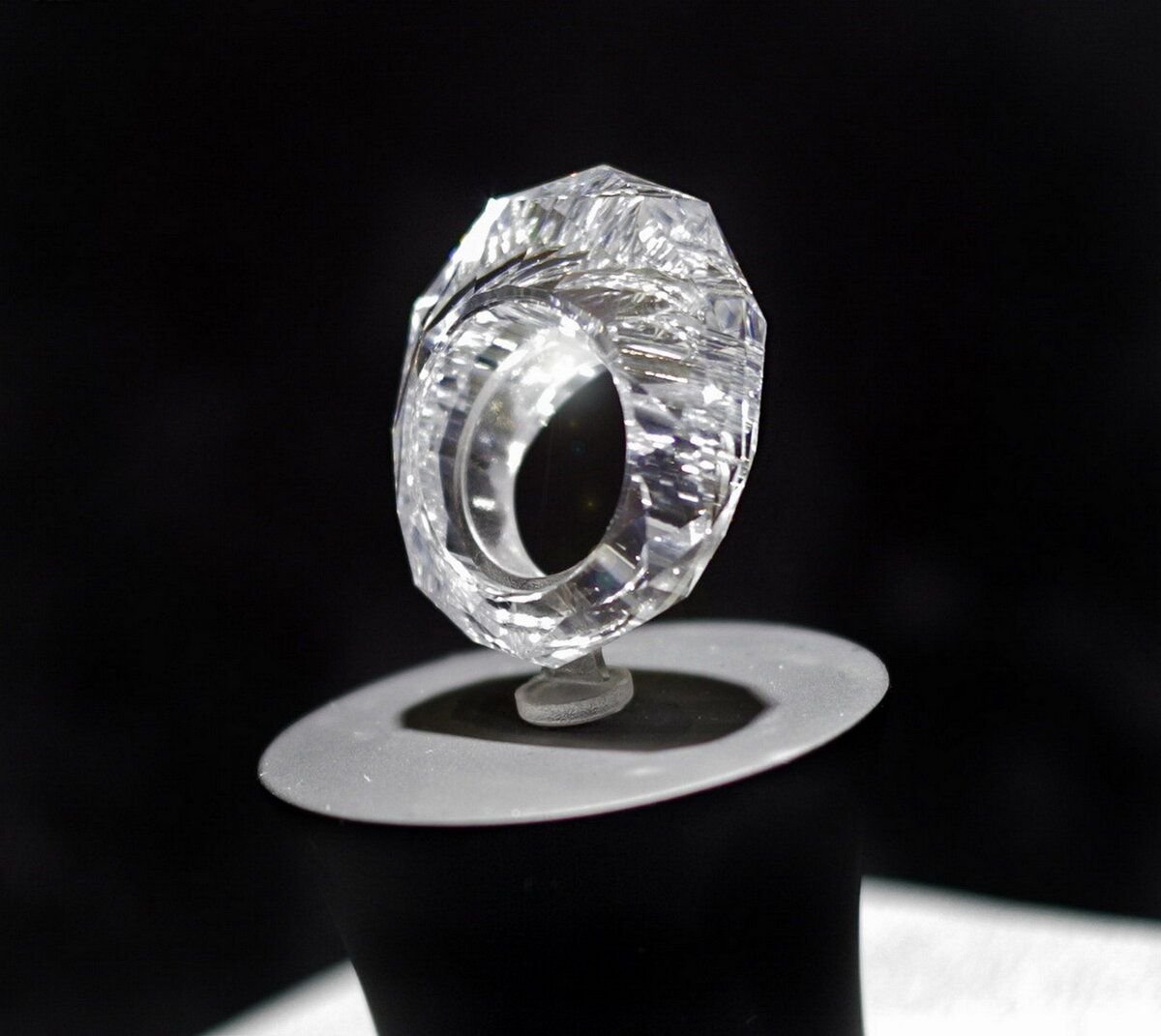 Алмазное кольцо
