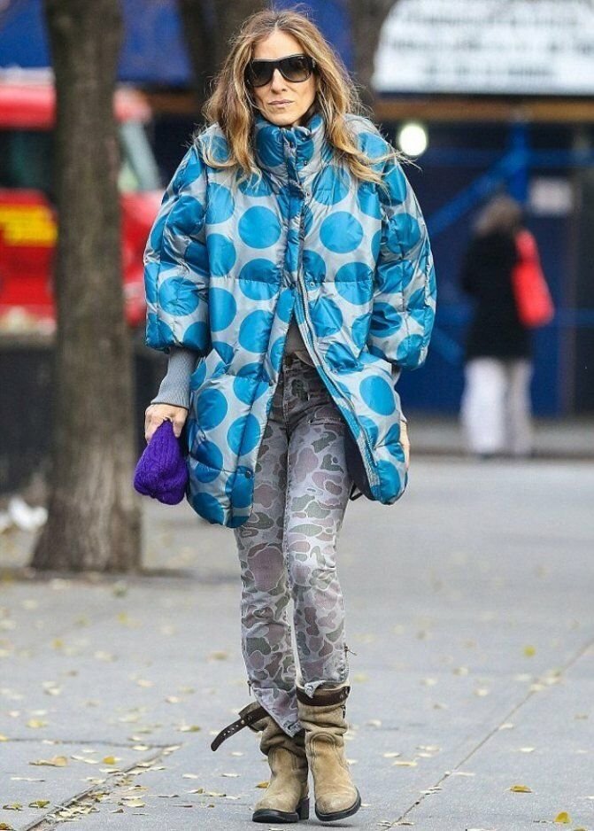 Зимняя голубая куртка с чем носить
