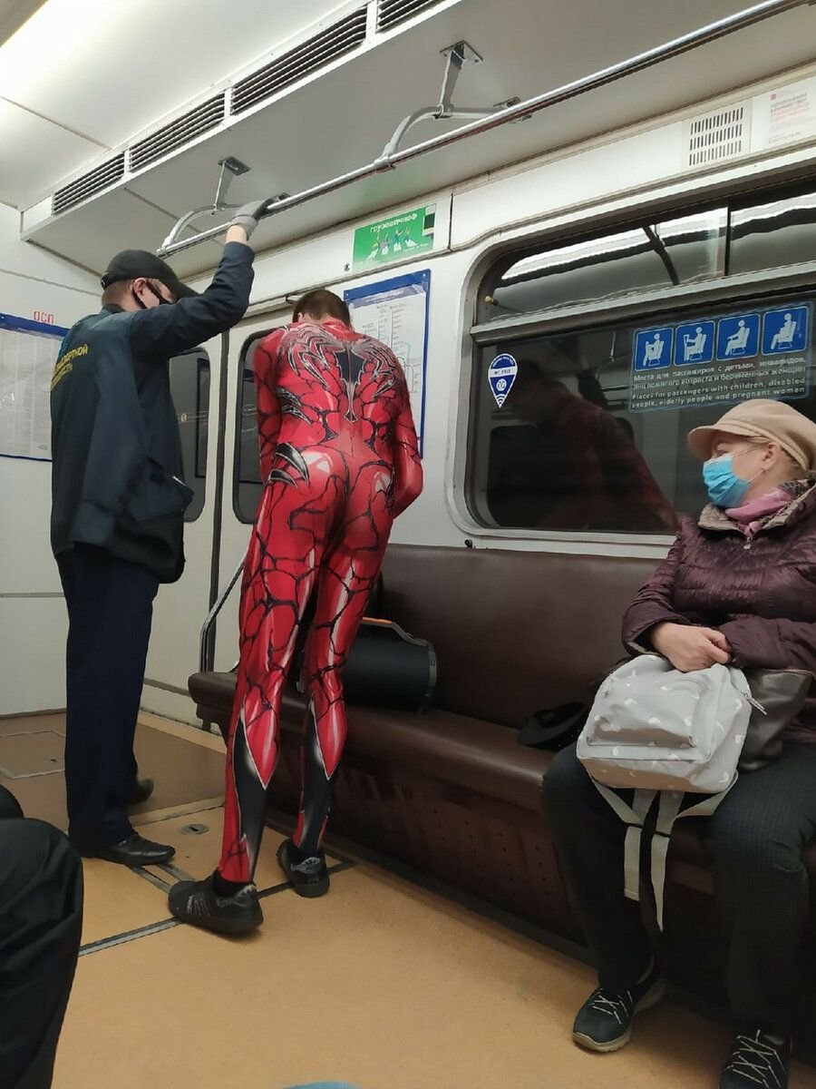 Фрики в метро москвы