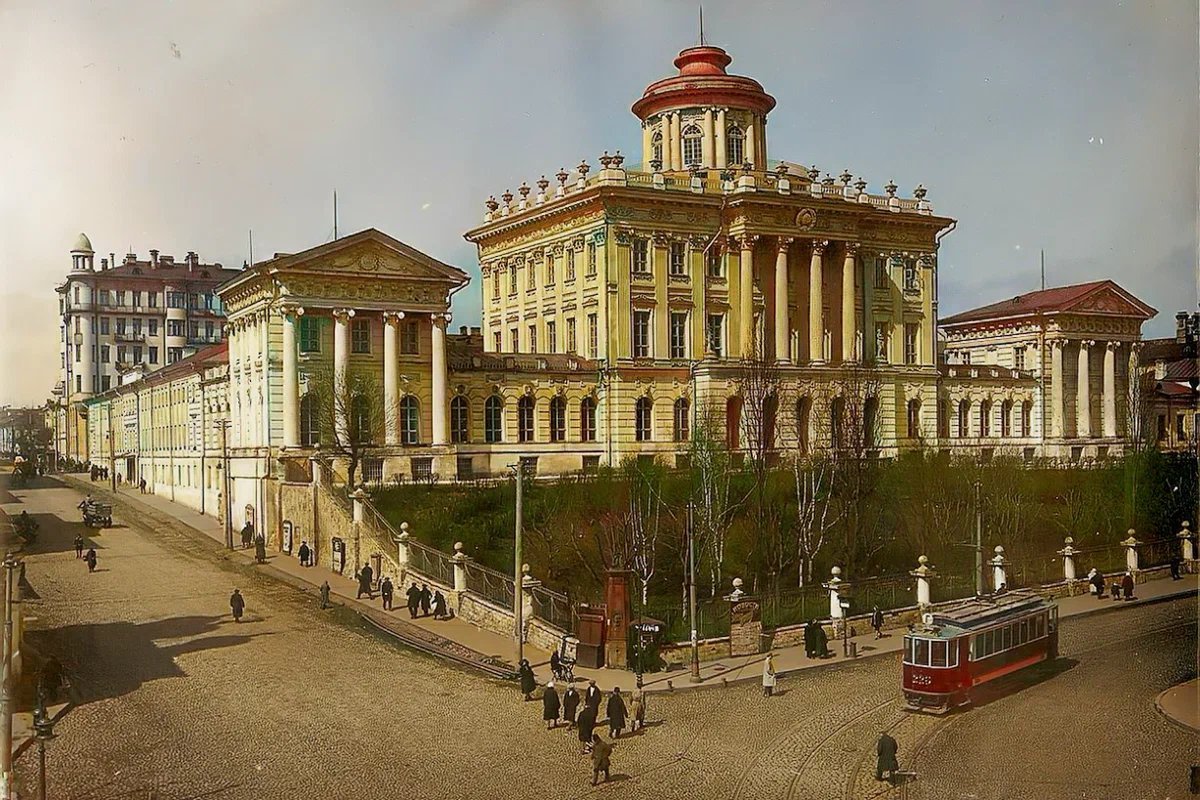 Дом Пашкова Румянцевский музей