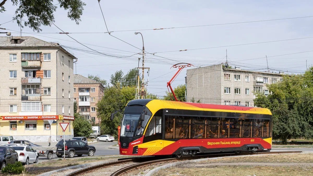 где трамвай 333. трамвай верхняя пышма 2022. трамвайное депо 2 тверь. новые трамваи в екатеринбурге. 333 трамвай екатеринбург.
