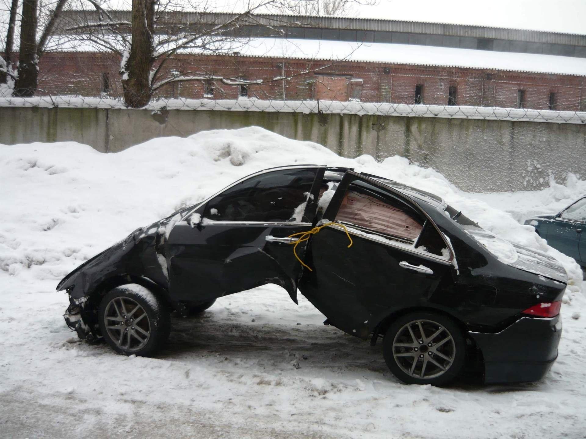 Hyundai Solaris разбитый в хлам