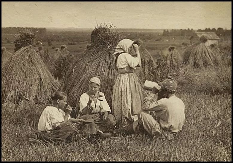 Царь кровать из соломы