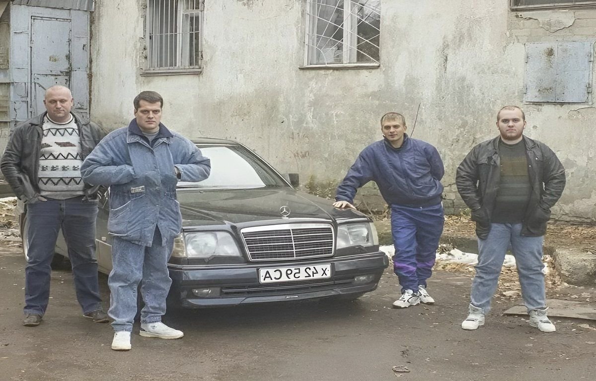 Опг турбо. ОПГ 90е братва. Бандитские группировки в лихие 90е в Электросталь. ОПГ России 90-х. Лихие братки 90-х.