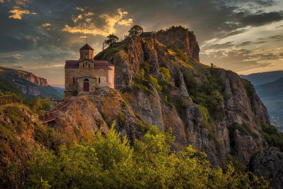 Домбай шоанинский храм