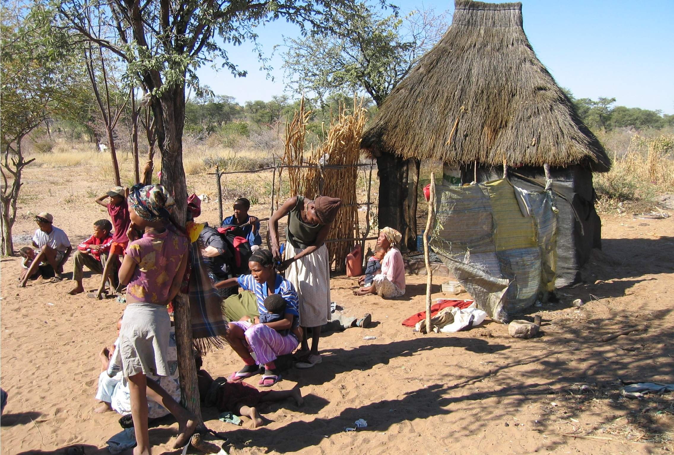 Племя жившее. Племя короваи из новой гвинеи. Эфиопия племена долины реки омо. Племя жившее. Народы африканского континента.