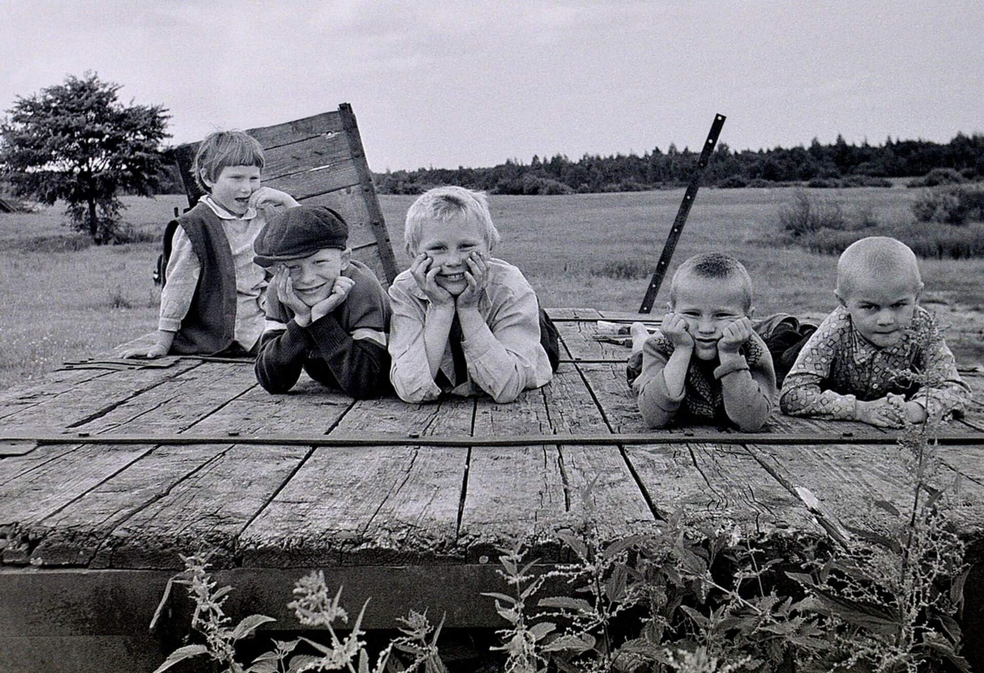 Ссср вернуться в детство. Детство в деревне СССР. Советские дети летом. Дети СССР В деревне. Счастливое довоенное детство.