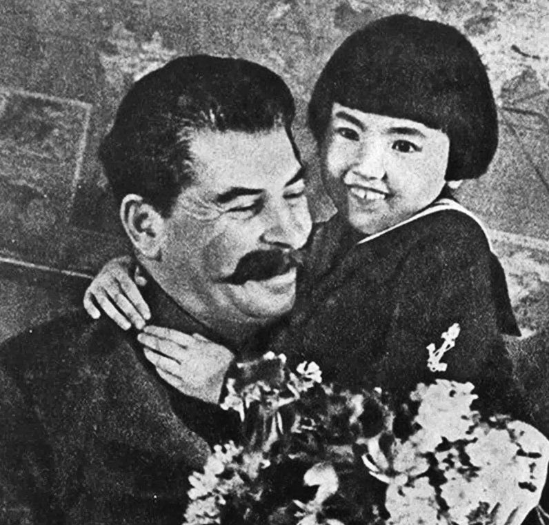 Сталин с матерью картина