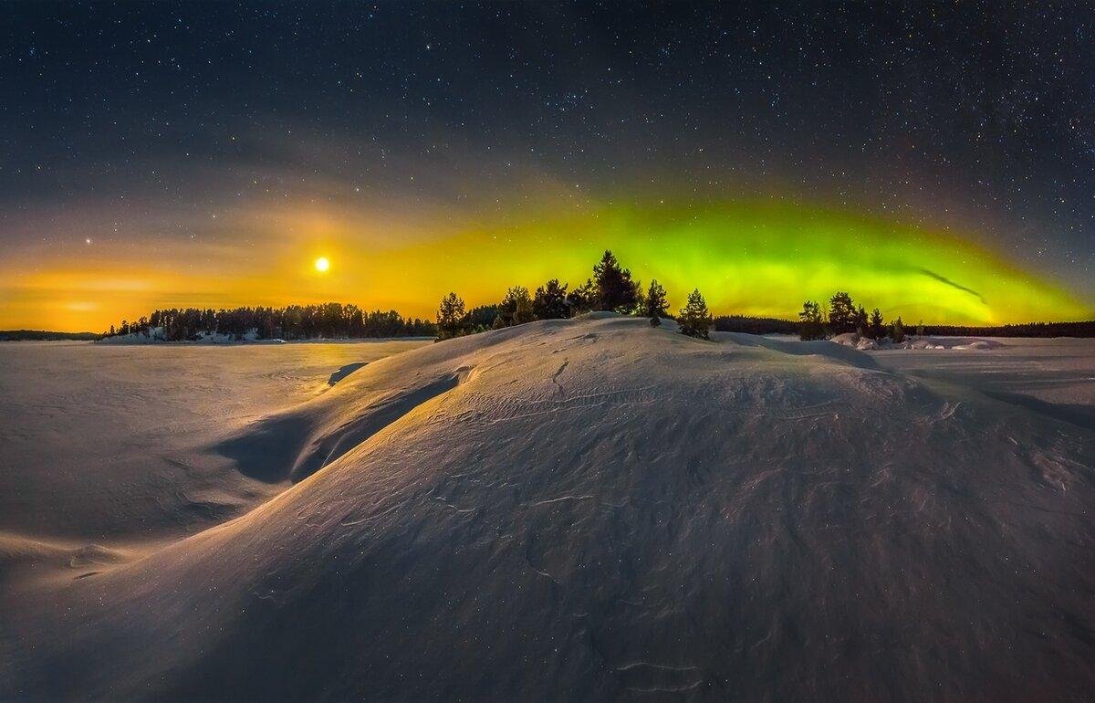 Карелия зимой Северное сияние