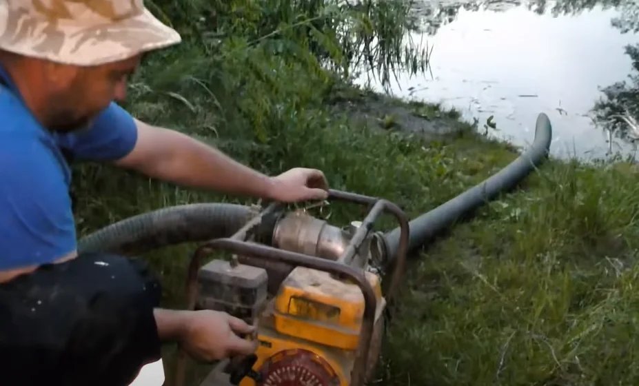 Как достать камень из скважины