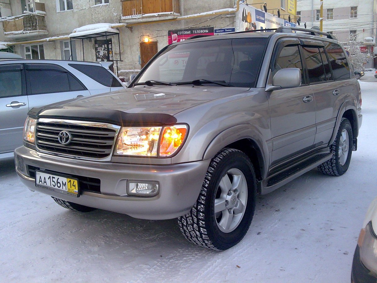 Toyota Land Cruiser 100 200